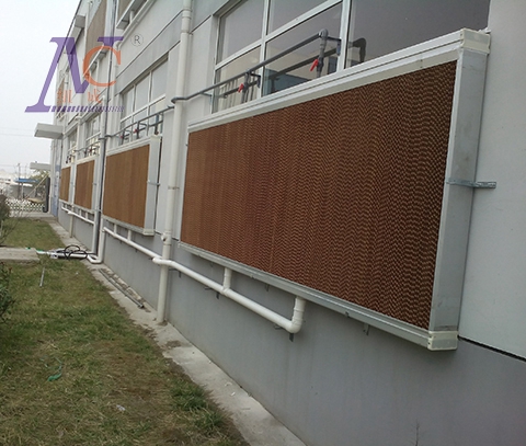 水簾墻廠家要抓住天氣逐漸炎熱這一契機